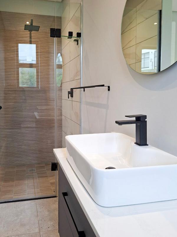 4 Bedroom Property for Sale in Kingswood Golf Estate Western Cape